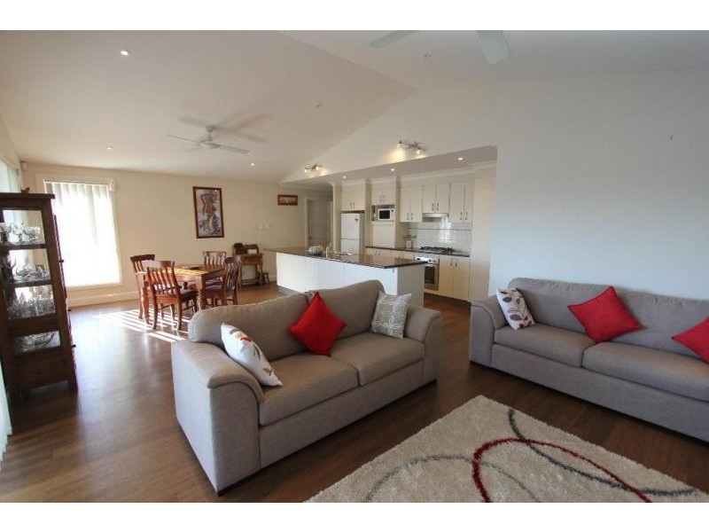 55 Alchornea Circuit, Mount Annan NSW 2567