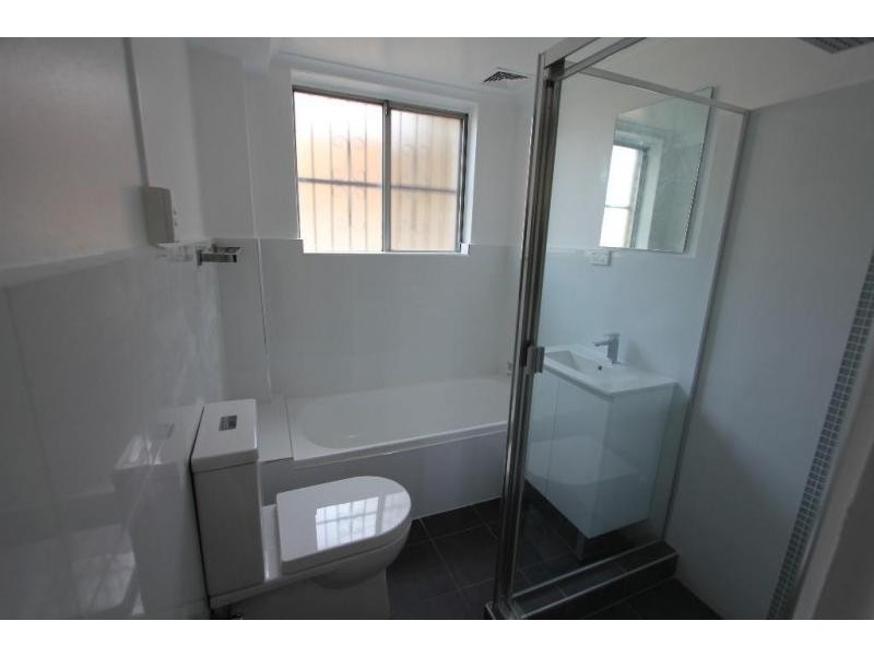 1/1-3 Charles Street, Liverpool NSW 2170