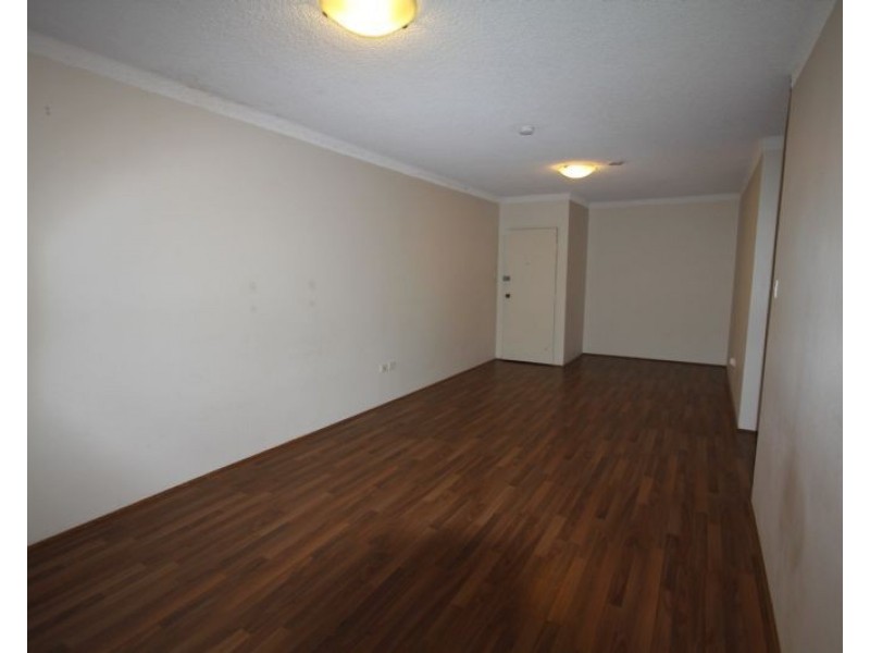 11/9 Hart Street, Warwick Farm NSW 2170