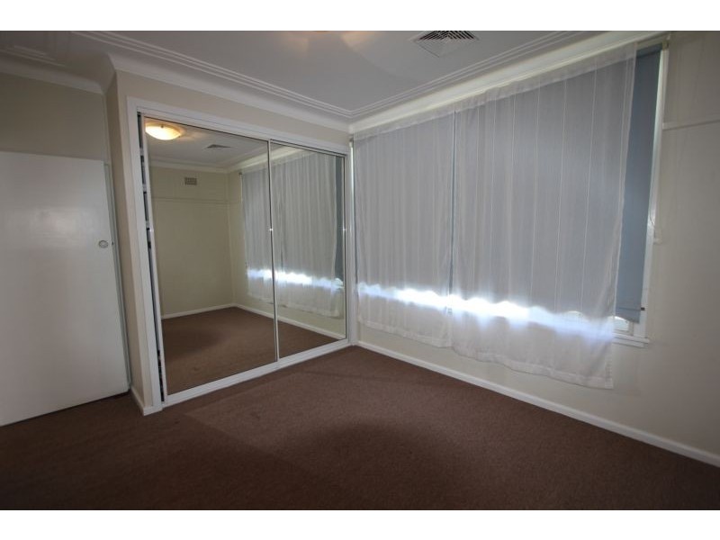 20 Innes Street, Campbelltown NSW 2560