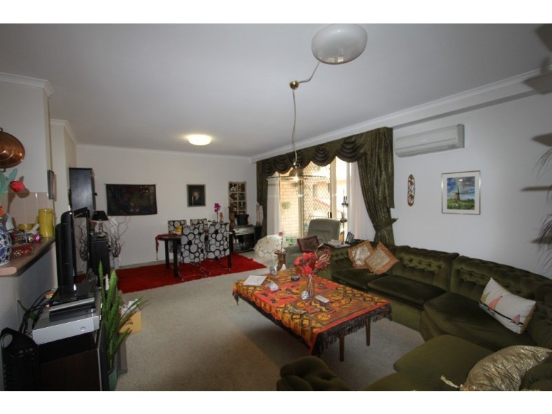 11/4 Riverpark Drive, Liverpool NSW 2170