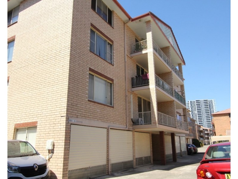 11/4 Riverpark Drive, Liverpool NSW 2170