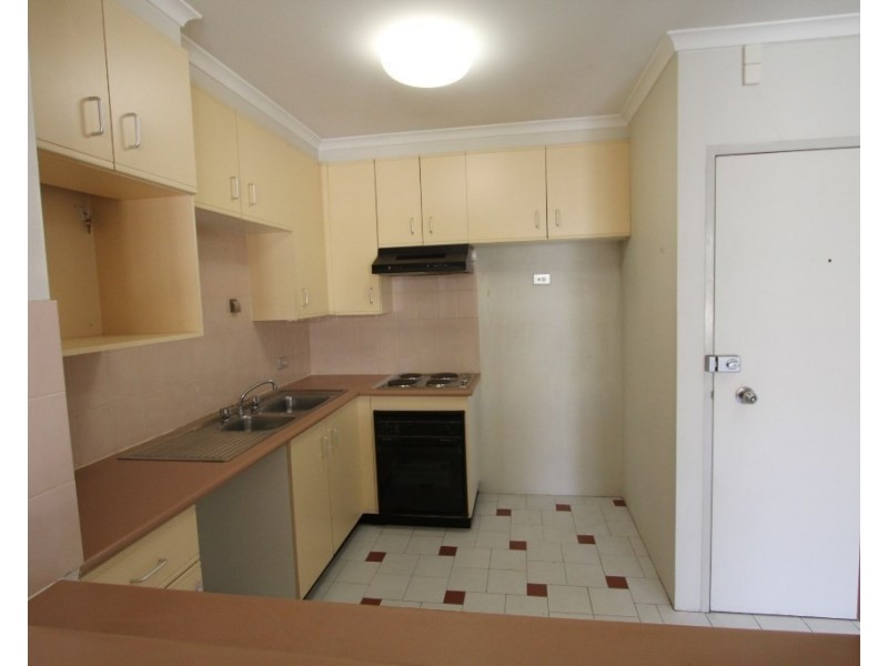 11/4 Riverpark Drive, Liverpool NSW 2170