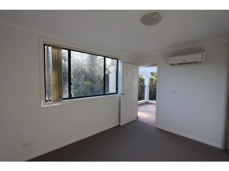 22C Kitson Way, Casula NSW 2170