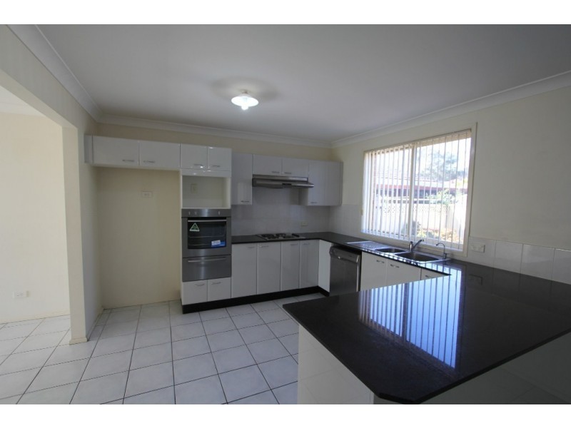 112 Alfred Road, Chipping Norton NSW 2170