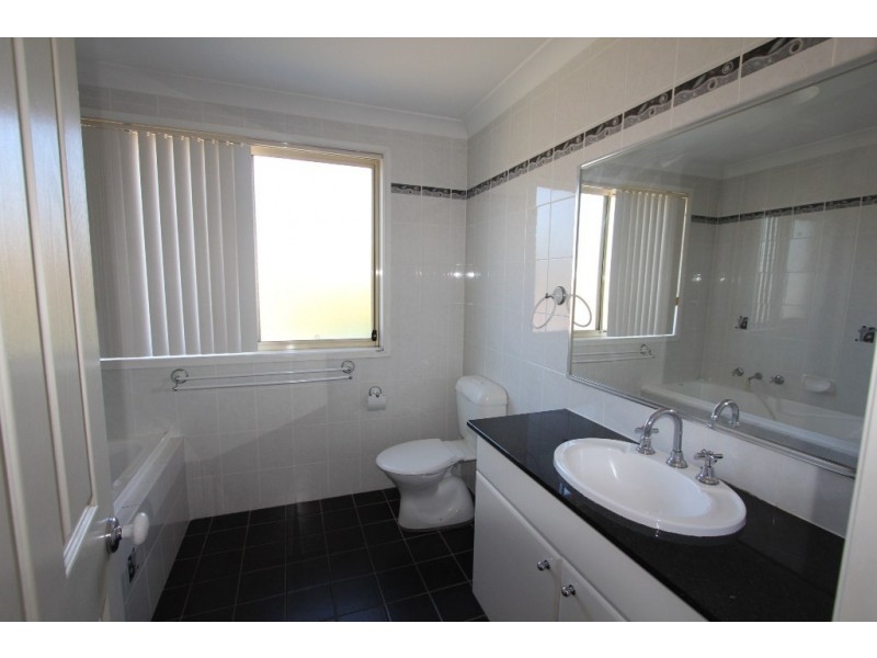 112 Alfred Road, Chipping Norton NSW 2170