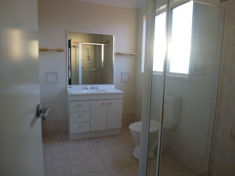 8 Abbeville Close, Prestons NSW 2170