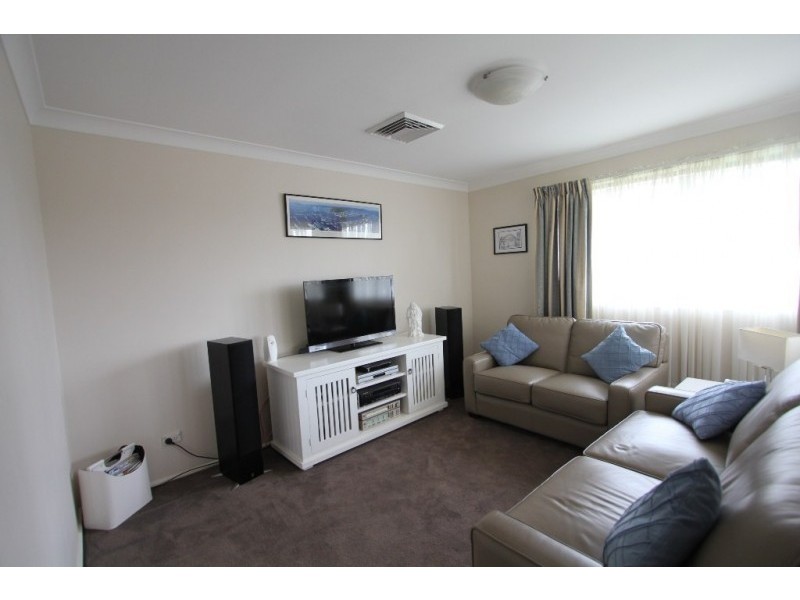 38 Bungarra Crescent, Chipping Norton NSW 2170