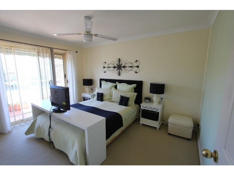 36B Whitsunday Circuit, Green Valley NSW 2168