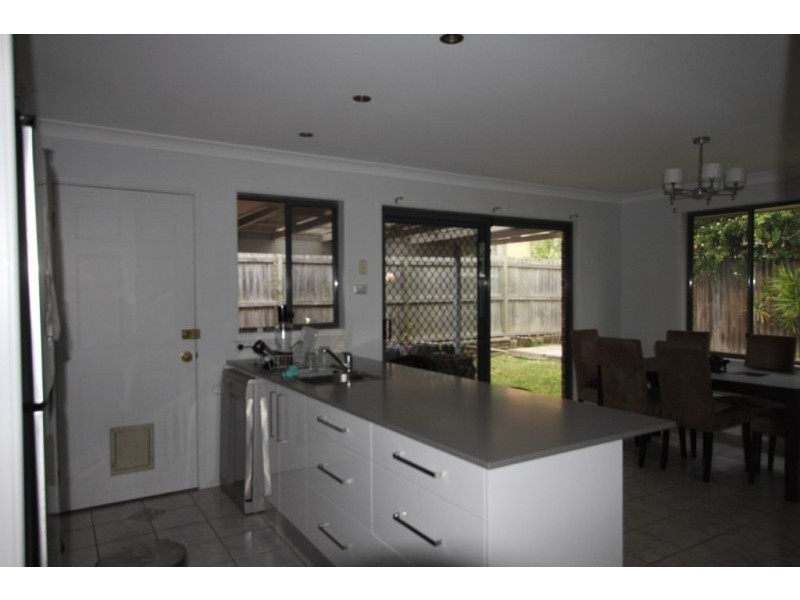 7 Jasper Court, Prestons NSW 2170