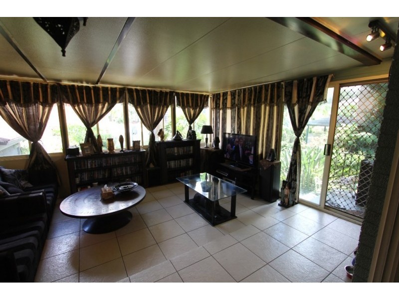 36 Nottingham Crescent, Chipping Norton NSW 2170