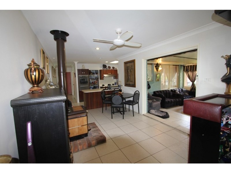 36 Nottingham Crescent, Chipping Norton NSW 2170