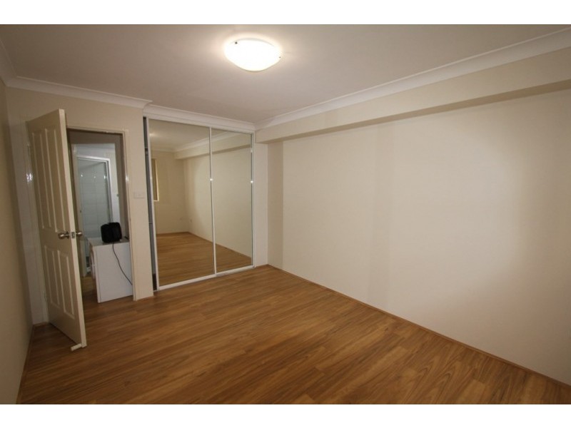 8/53-55 Bathurst Street, Liverpool NSW 2170