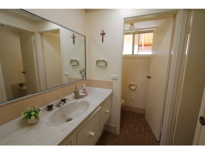 41 Halifax Street, Raby NSW 2566