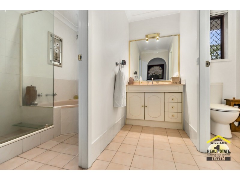 59 Charlton Avenue, Chipping Norton NSW 2170