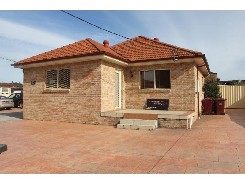 13 Manning Street, Warwick Farm NSW 2170