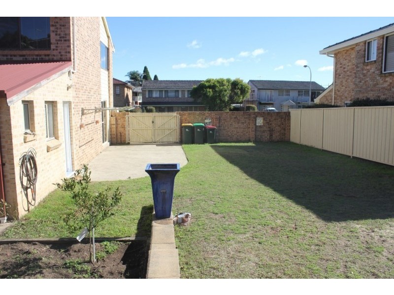 48 Nottingham Crescent, Chipping Norton NSW 2170