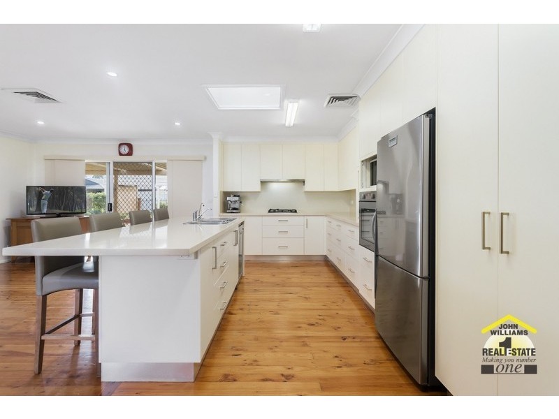 38 Wolverton Avenue, Chipping Norton NSW 2170