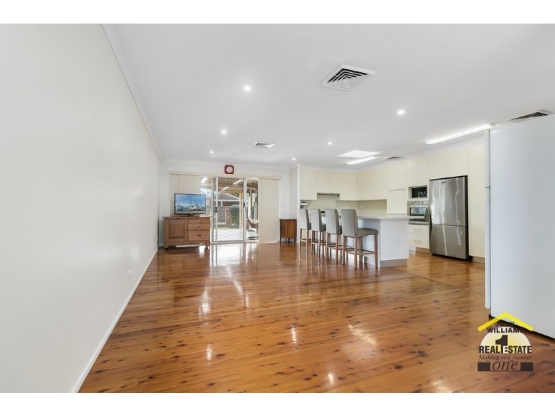 38 Wolverton Avenue, Chipping Norton NSW 2170