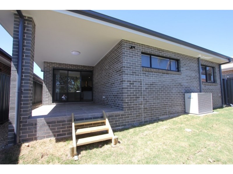 10 Winn Grove, Camden NSW 2570