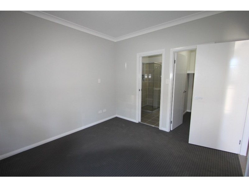 10 Winn Grove, Camden NSW 2570