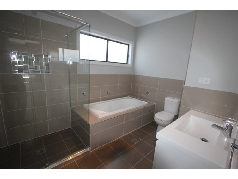 10 Winn Grove, Camden NSW 2570