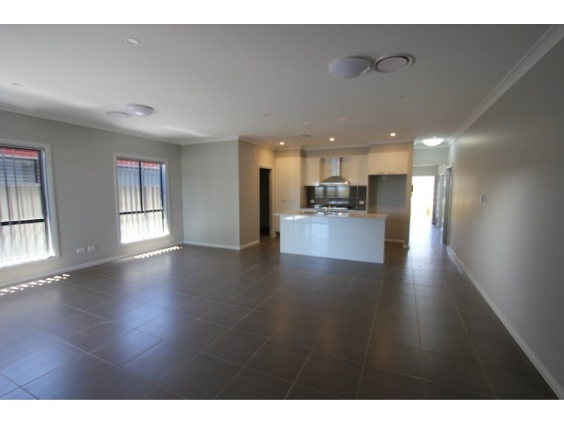 10 Winn Grove, Camden NSW 2570