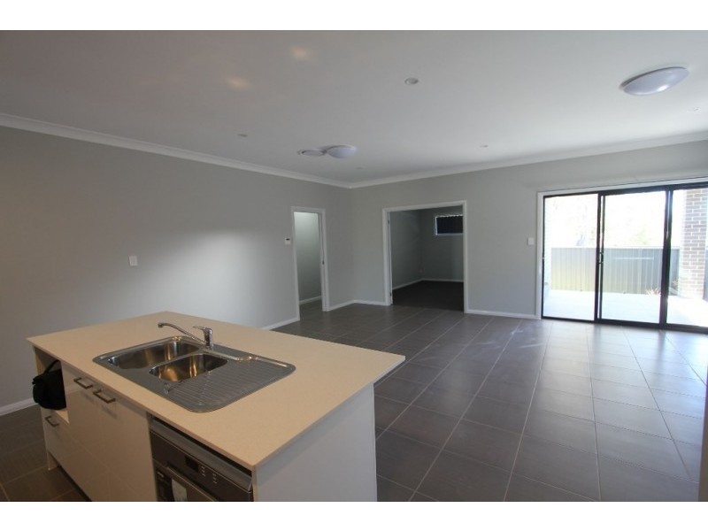 10 Winn Grove, Camden NSW 2570