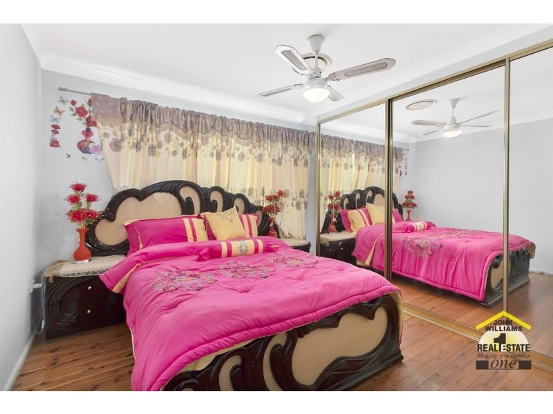 1 Bon Street, Chipping Norton NSW 2170