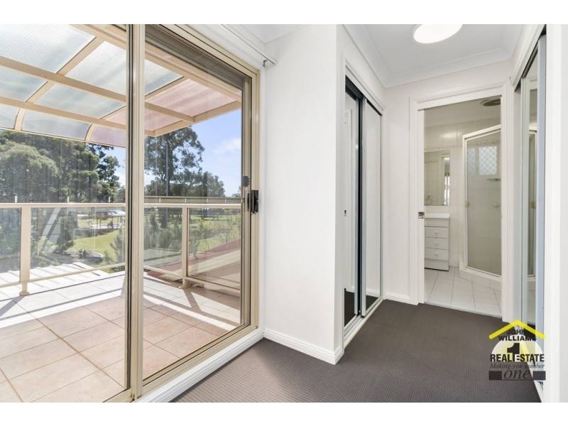 86 Derby Crescent, Chipping Norton NSW 2170