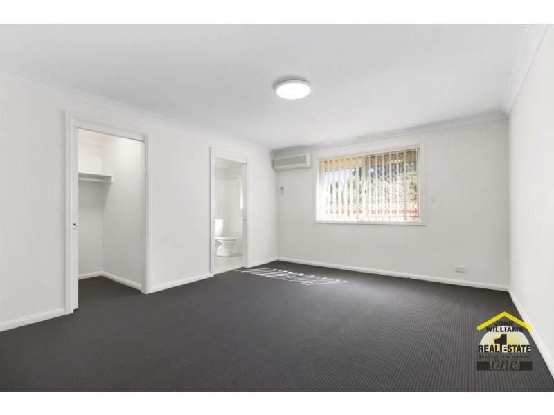 86 Derby Crescent, Chipping Norton NSW 2170