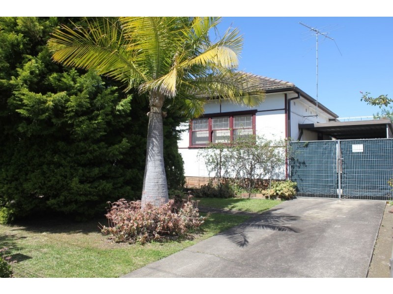 18 Roland Avenue, Liverpool NSW 2170