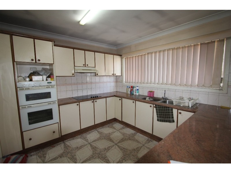 18 Roland Avenue, Liverpool NSW 2170