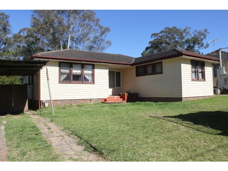 36 Yalta Street, Sadleir NSW 2168
