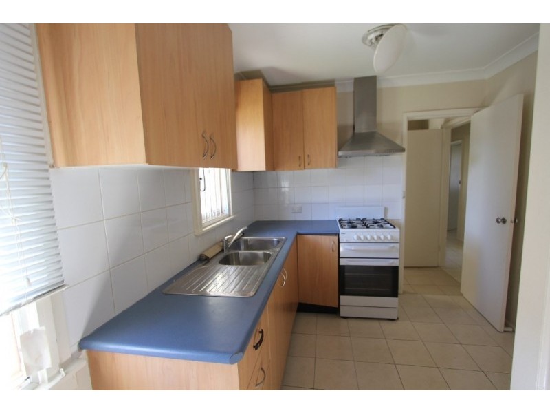 2 Glenwari Street, Sadleir NSW 2168