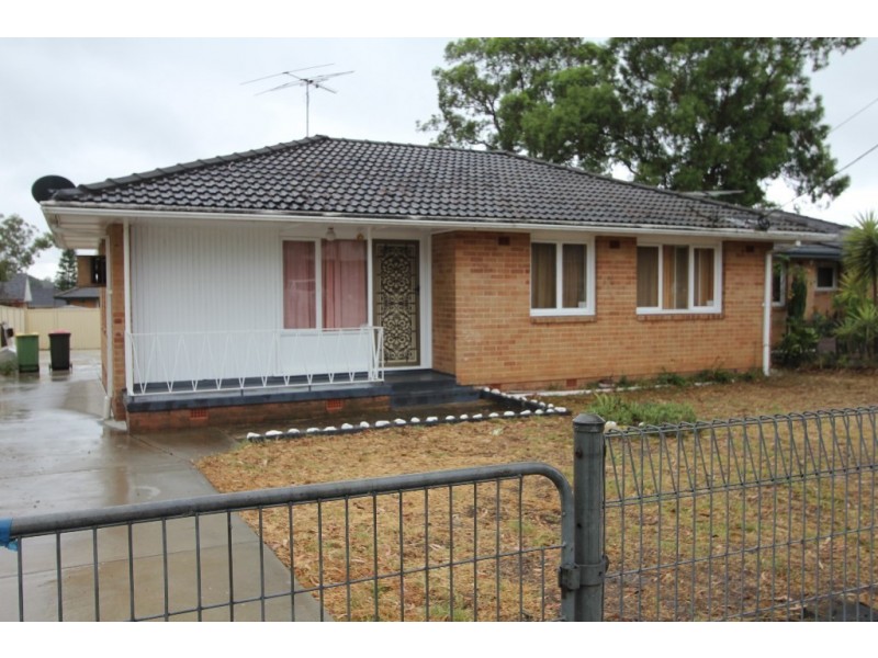 10 Stevenage Road, Canley Heights NSW 2166