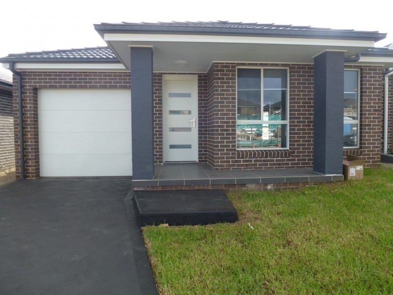 12 Cumberland Street, Gregory Hills NSW 2557