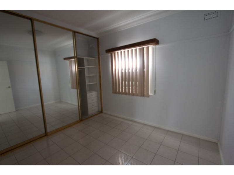 18 Roland Avenue, Liverpool NSW 2170