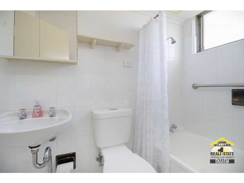 4/13 Forbes Street, Warwick Farm NSW 2170