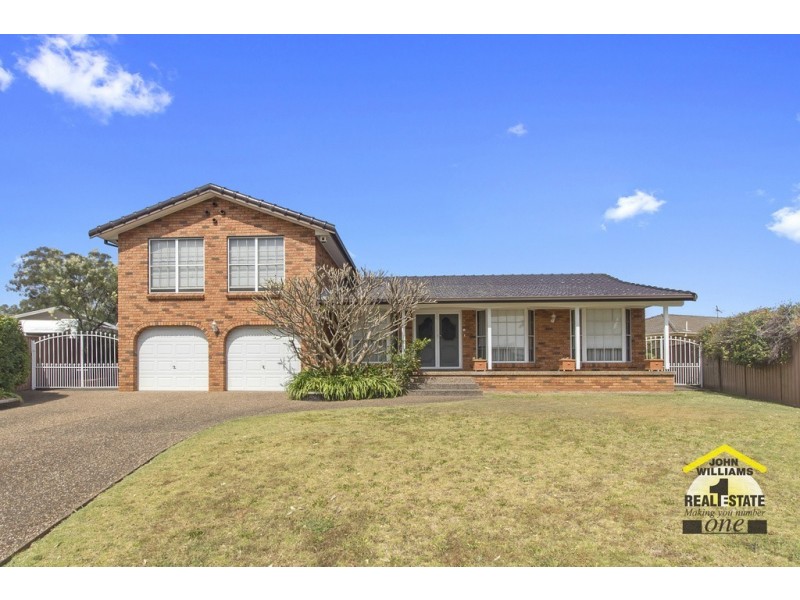 5 Baguette Close, Casula NSW 2170