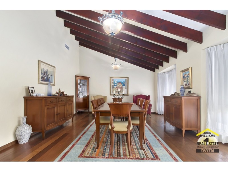 5 Baguette Close, Casula NSW 2170