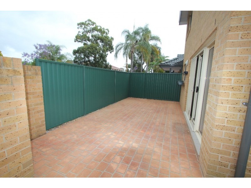 2 Frank Oliveri Drive, Chipping Norton NSW 2170