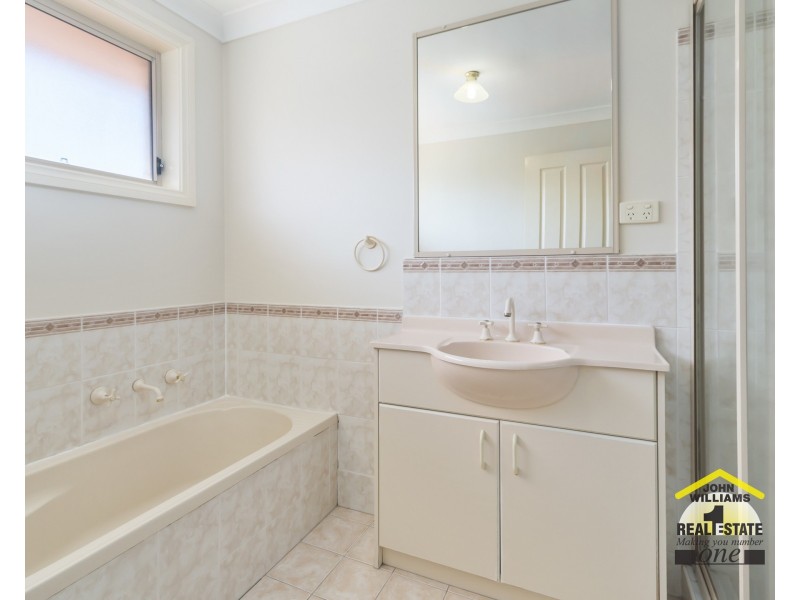 25 Greenhill Drive, Glenwood NSW 2768