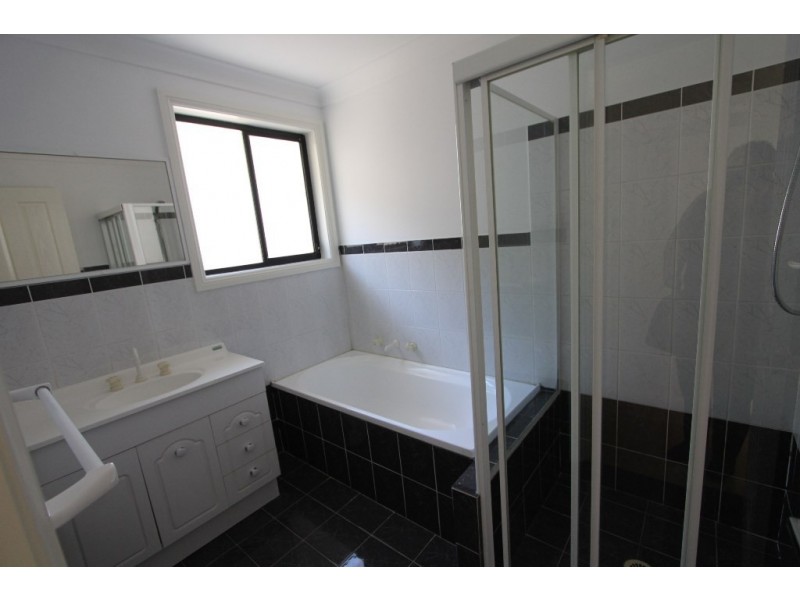 22 Aintree Close, Casula NSW 2170