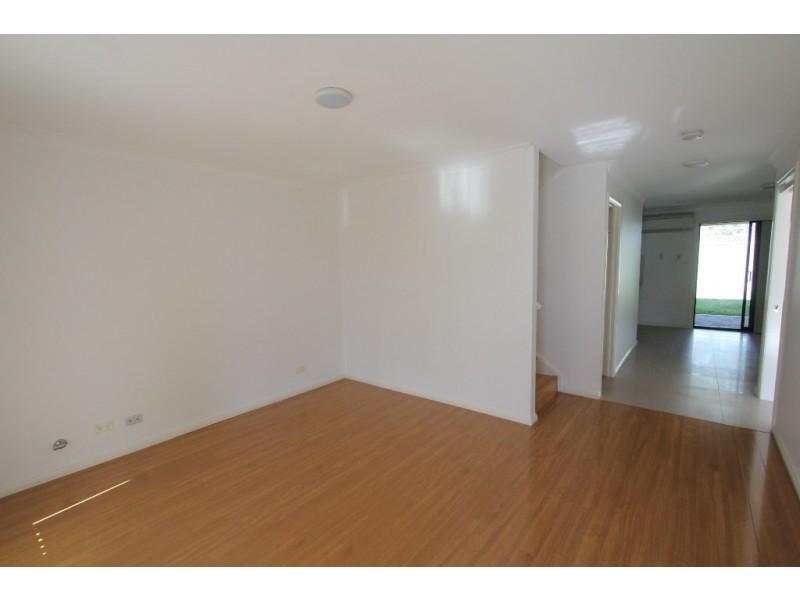 22 Aintree Close, Casula NSW 2170