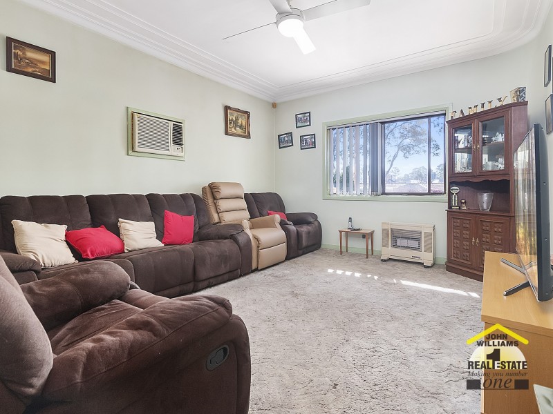 19 Lehn Road, East Hills NSW 2213