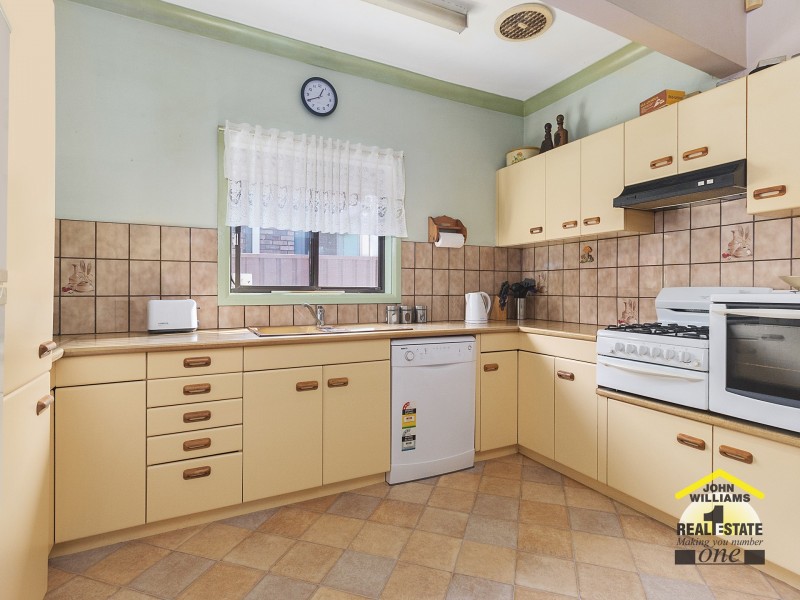 19 Lehn Road, East Hills NSW 2213