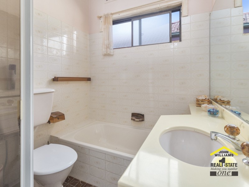 19 Lehn Road, East Hills NSW 2213