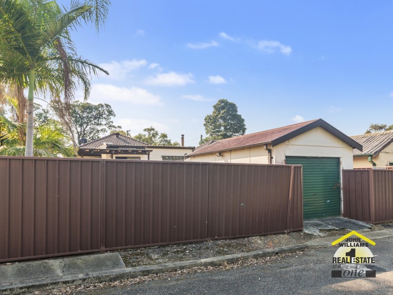 19 Lehn Road, East Hills NSW 2213