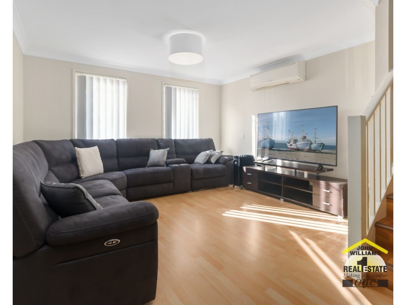 52 Minnamurra Circuit, Prestons NSW 2170